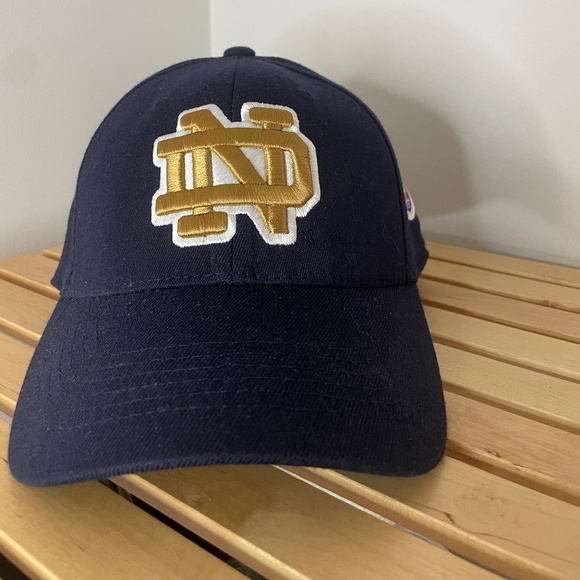 Top of the World navy Notre Dame stretch fit 2013 BCS Championship cap, size Lg - Picture 1 of 5